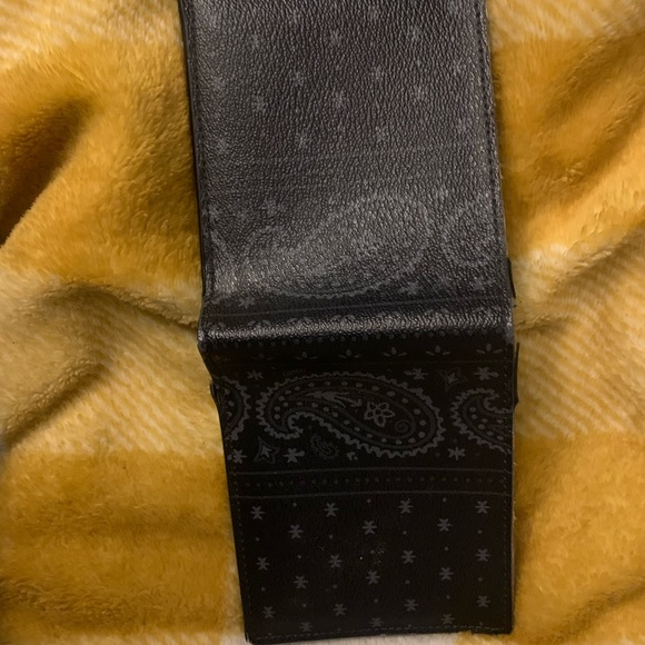 Coach wallet - Picture 1 of 6